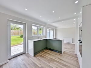 Photo 13- click for photo gallery